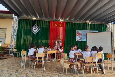 KẾ HOẠCH HOẠT ĐỘNG TRẢI NGHIỆM KHỐI I. Chủ đề: ” Em yêu biển đảo Việt Nam”