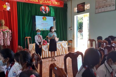 TỔ CHỨC DIỄN ĐÀN XÂY DỰNG VĂN HÓA ỨNG XỬ HỌC ĐƯỜNG “XÂY DỰNG TÌNH BẠN ĐẸP – NÓI KHÔNG VỚI BẠO LỰC HỌC ĐƯỜNG”
